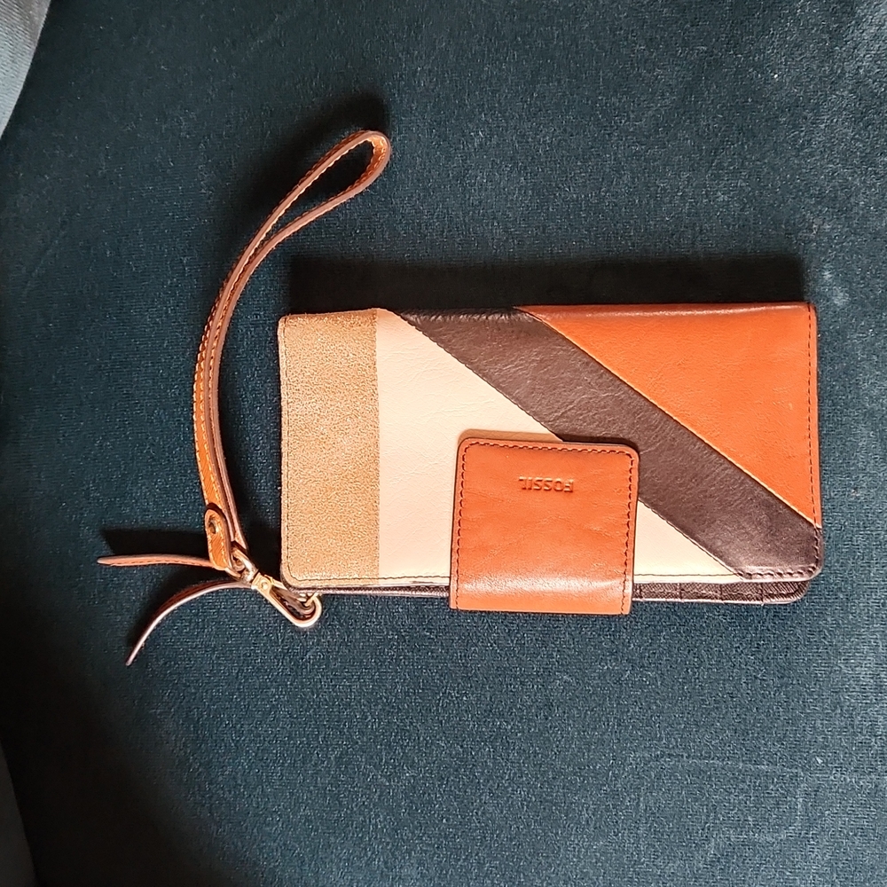 Fossil Wallet - Picture 3 of 8